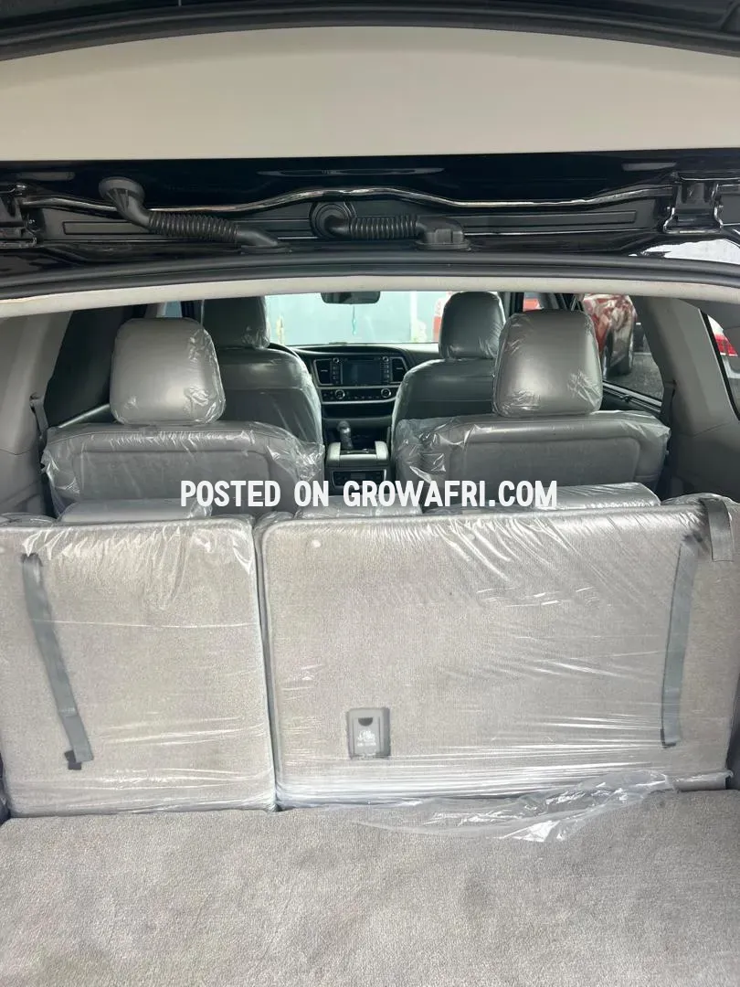 Foreign Used 2019 Toyota Highlander Limited Full Option 
