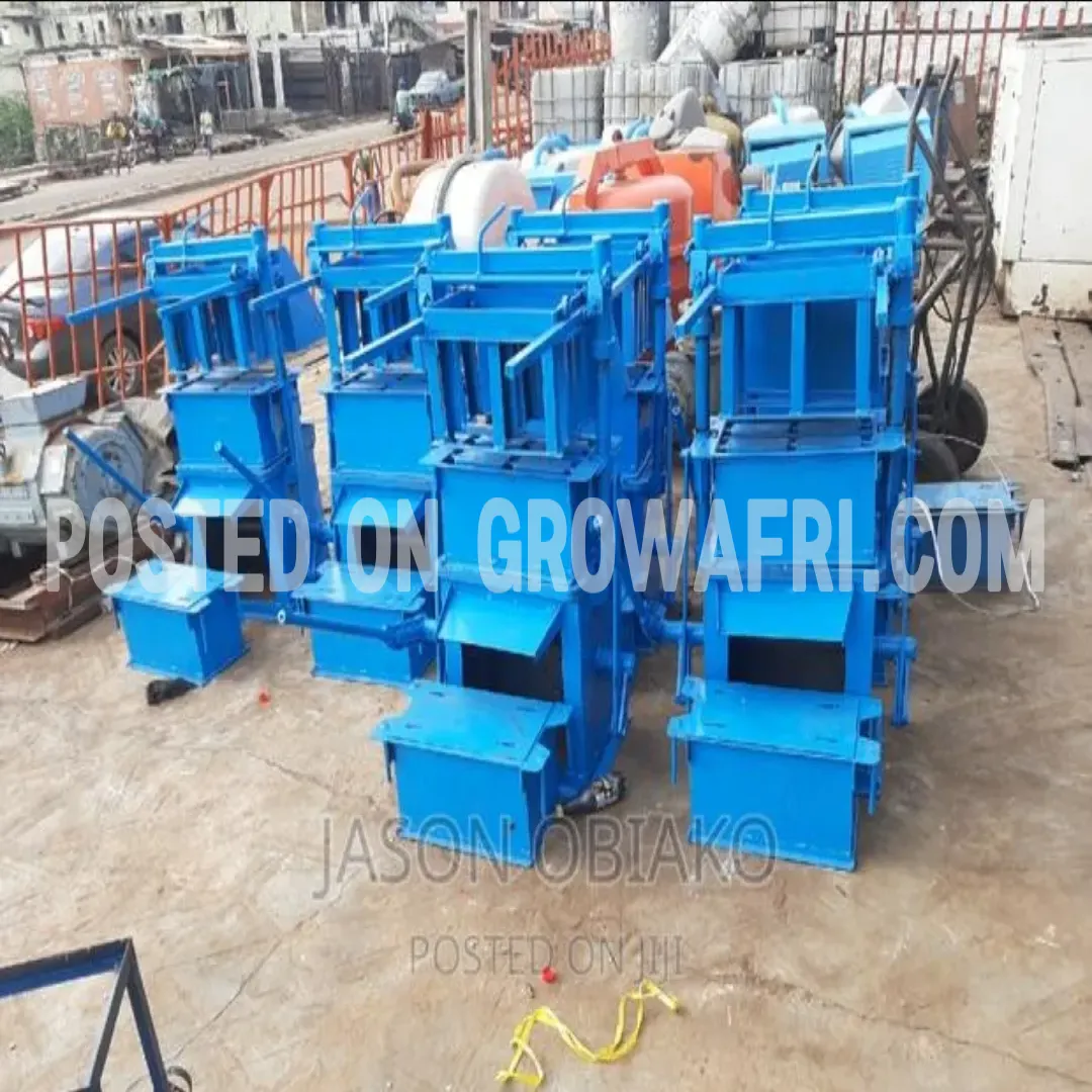 Bricks making machine 
