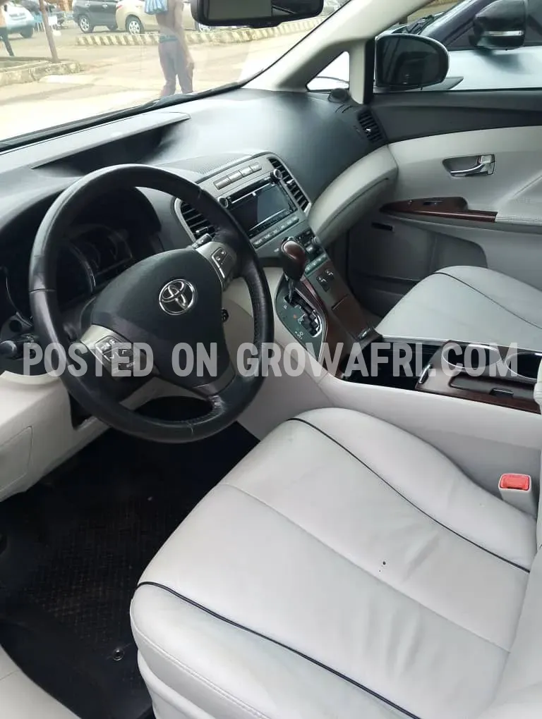 Toyota Venza 2011