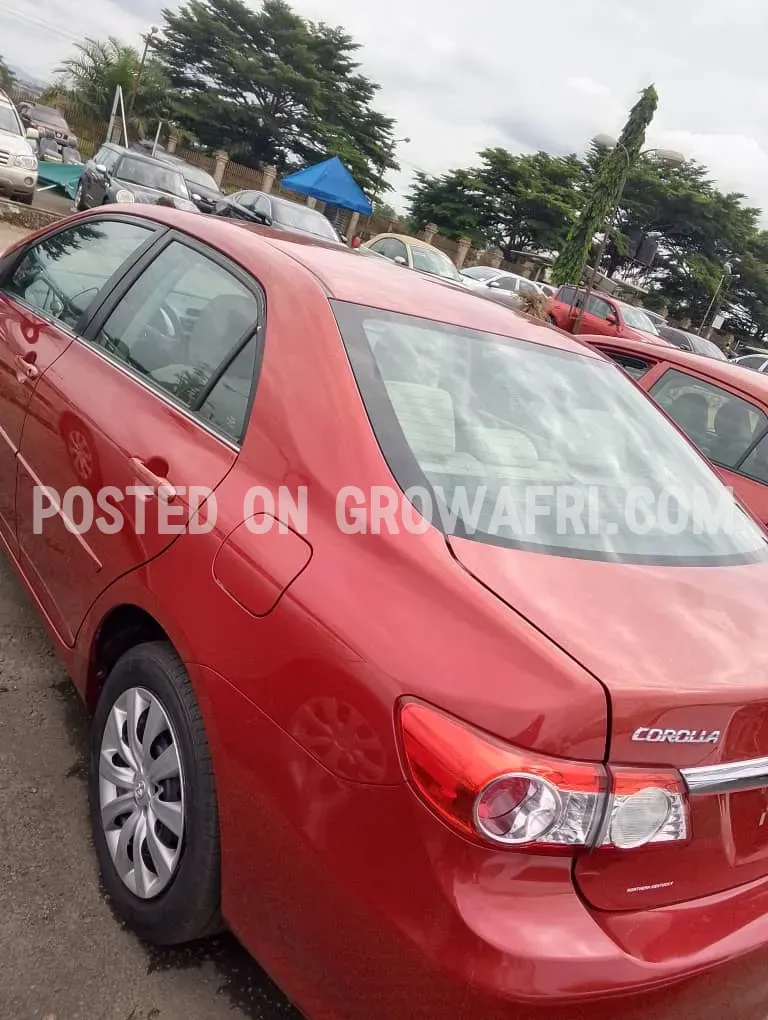 Toyota Corolla 2013 LE
