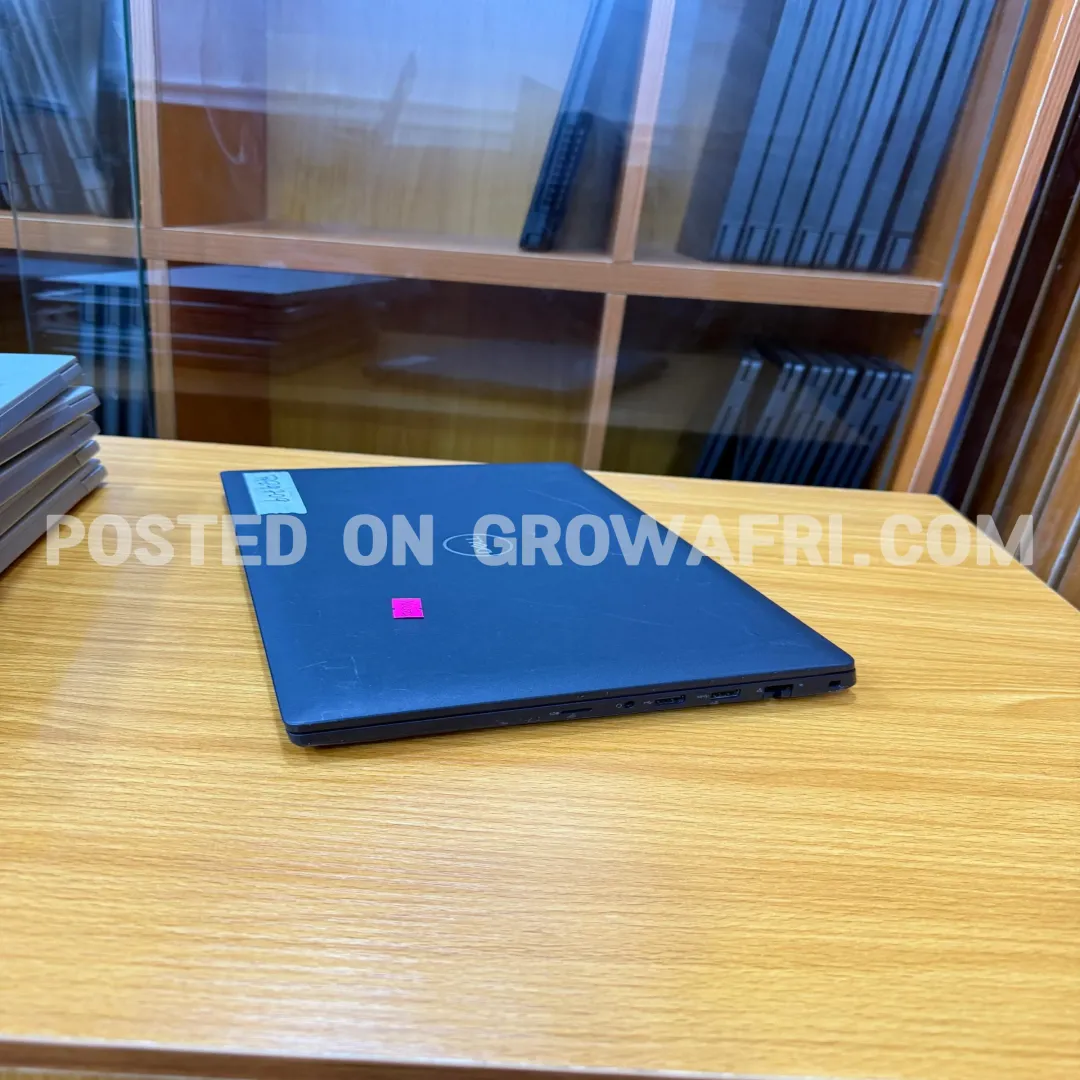 Foreign Used: Dell latitude 3420 Intel Core i5- 1135G7 @ 2.4Ghz (8CPUs) 16gb ram; 512gb 