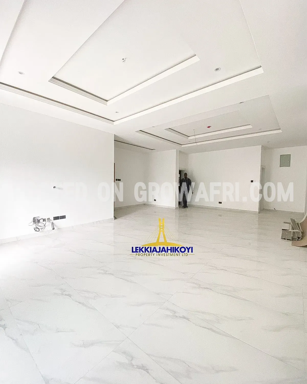 Units of 3 bedroom apartments with en-suite bedrooms.