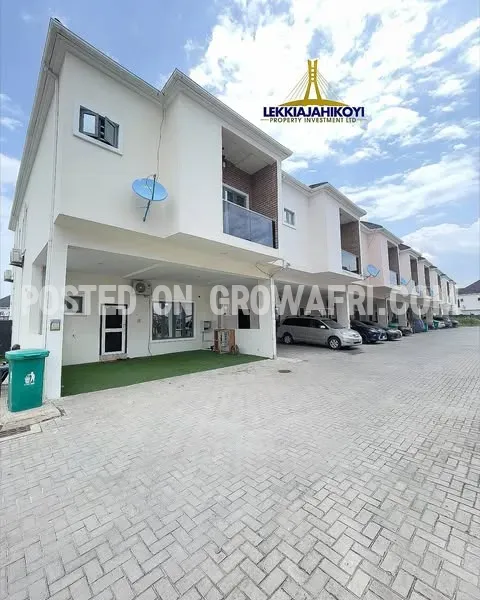 1 unit of furnished 4 bedroom terrace duplexes with en-suite bedrooms.
