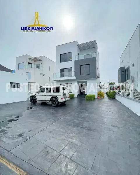 4 bedroom fully detached home in OSAPA