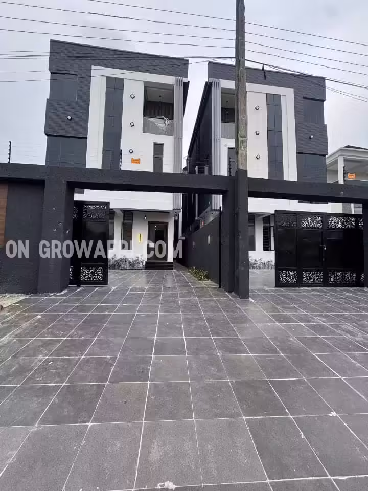 5 bedroom detached duplex with BQ for sale