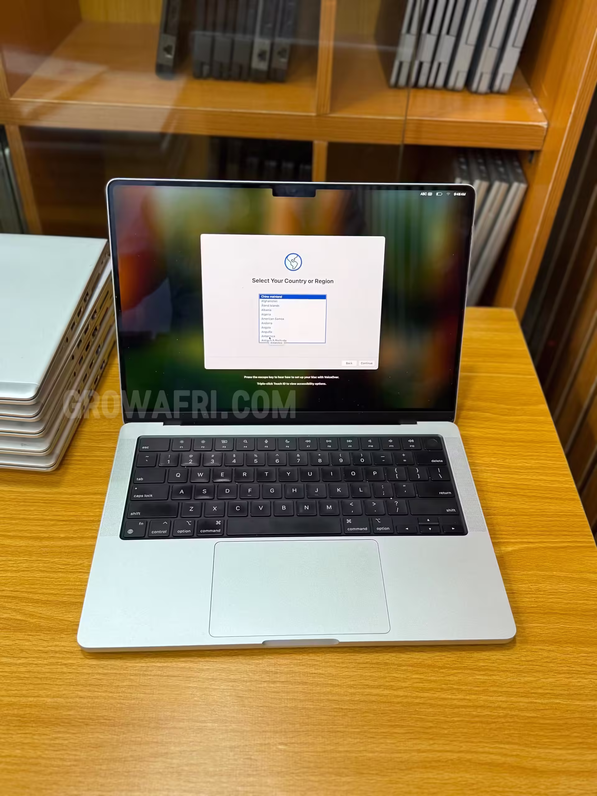 Foreign Used Macbook Pro 2023  M2Pro Chip 16gb Ram; 512gb SSD 14”