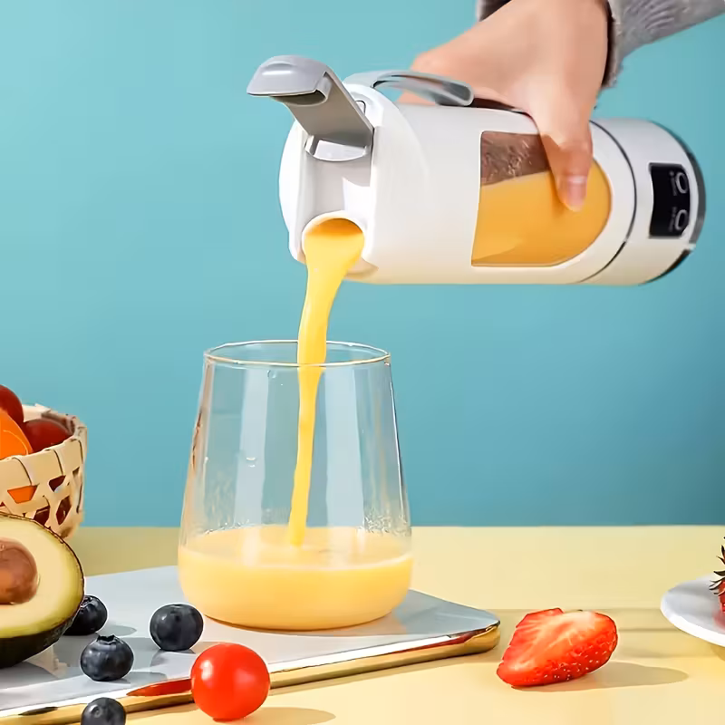 Portable USB-Rechargeable Blender &amp; Juicer