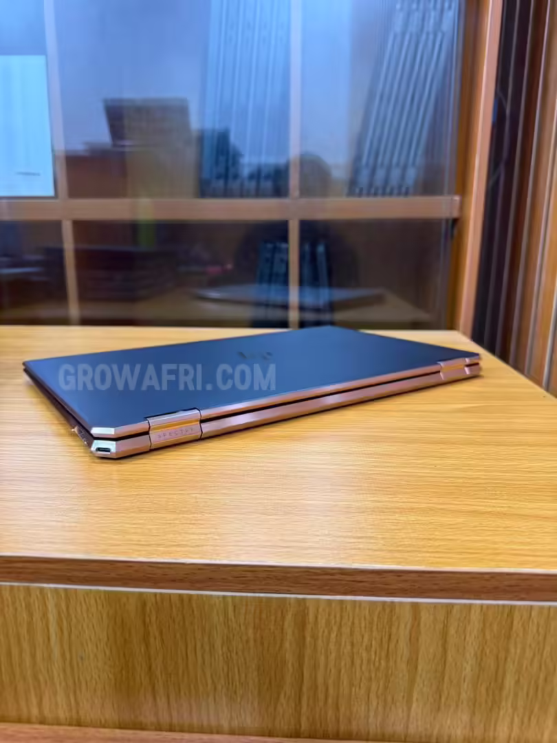 HP Spectre 15 X360  eb0xxx