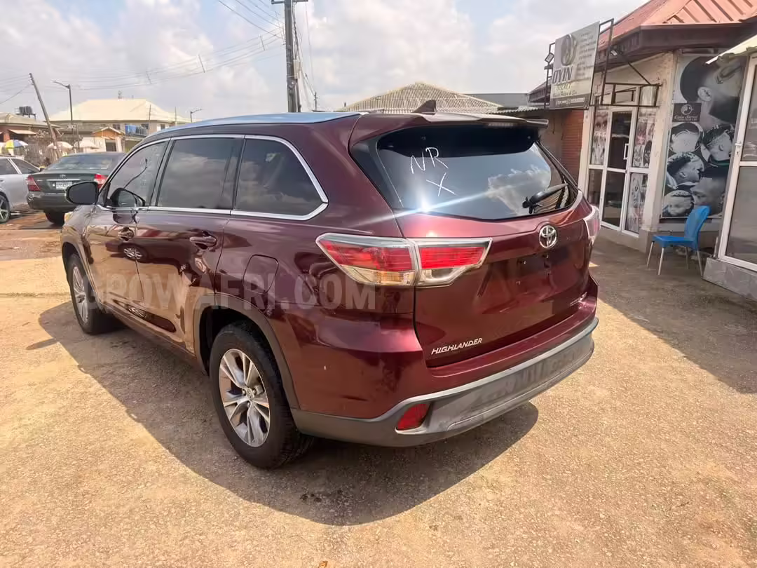 Toks 2015 Toyota Highlander