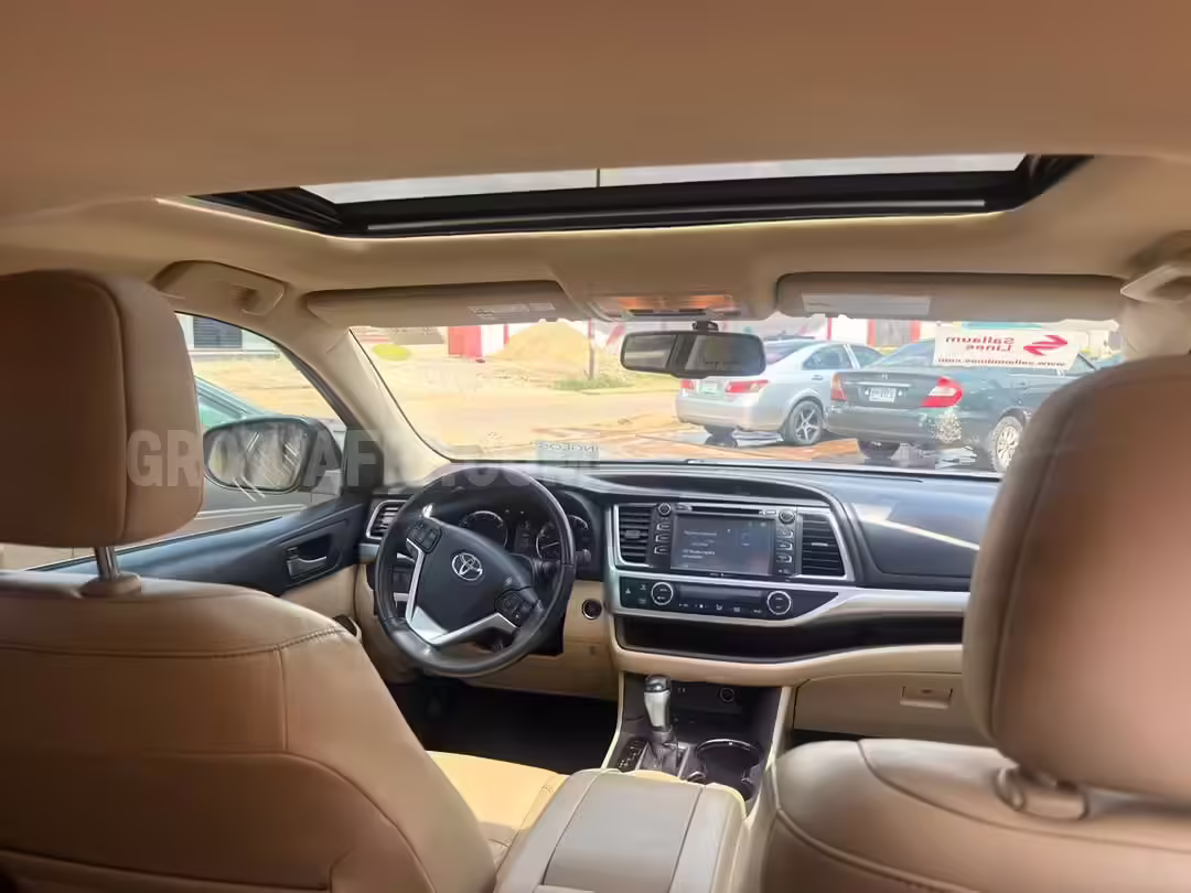 Toks 2015 Toyota Highlander