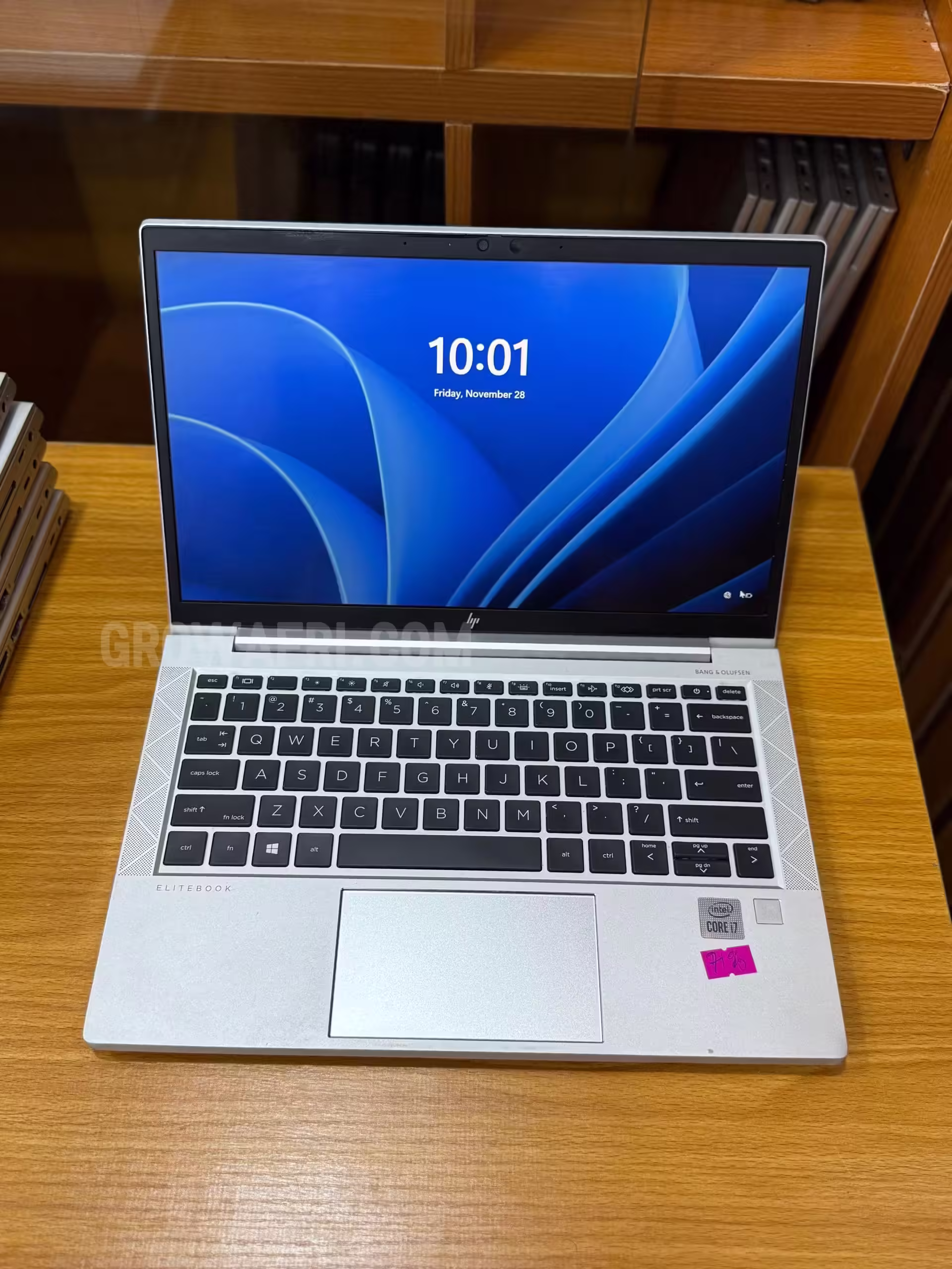 HP Elitebook 830 G7 Touchscreen  Intel Core i7-10810U @ 4.9Ghz (12CPUs) 16gb Ram; 512gb SSD